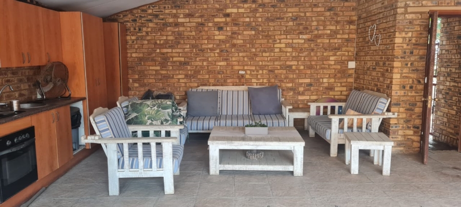 4 Bedroom Property for Sale in Bodorp North West